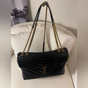 Saint Laurent
Calfskin Y Quilted Monogram
Large Loulou Chain Satchel
Black